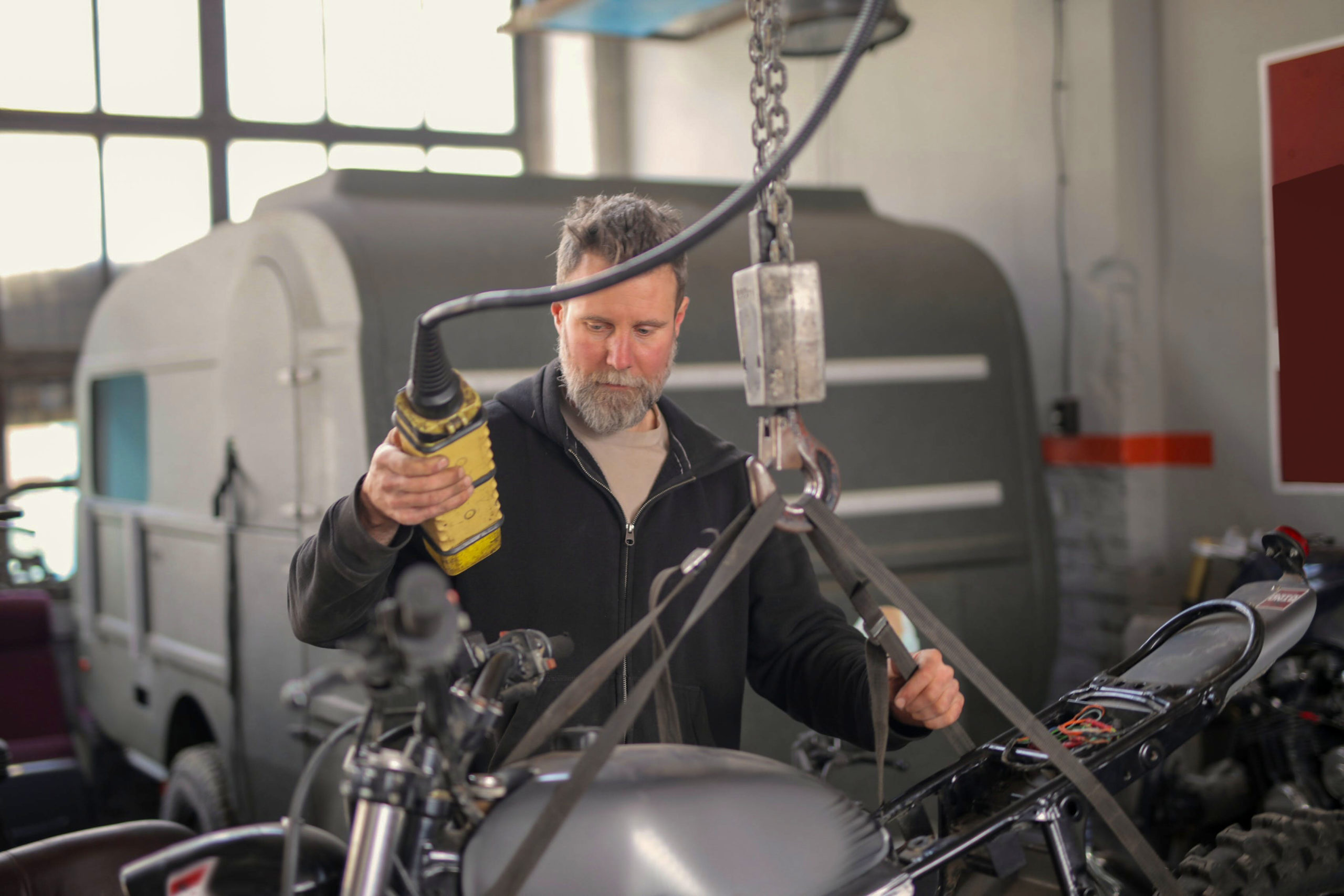 Hydraulicien (annonce exemple)